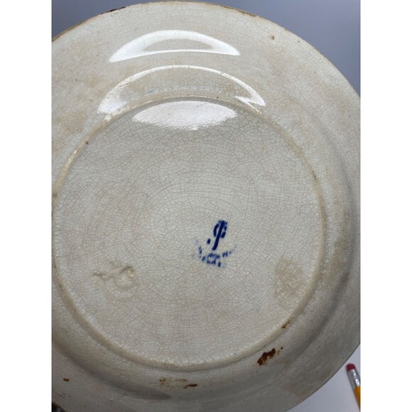 antique JC Pottery England 8" Salad Plate blue willow pattern - Picture 9 of 10